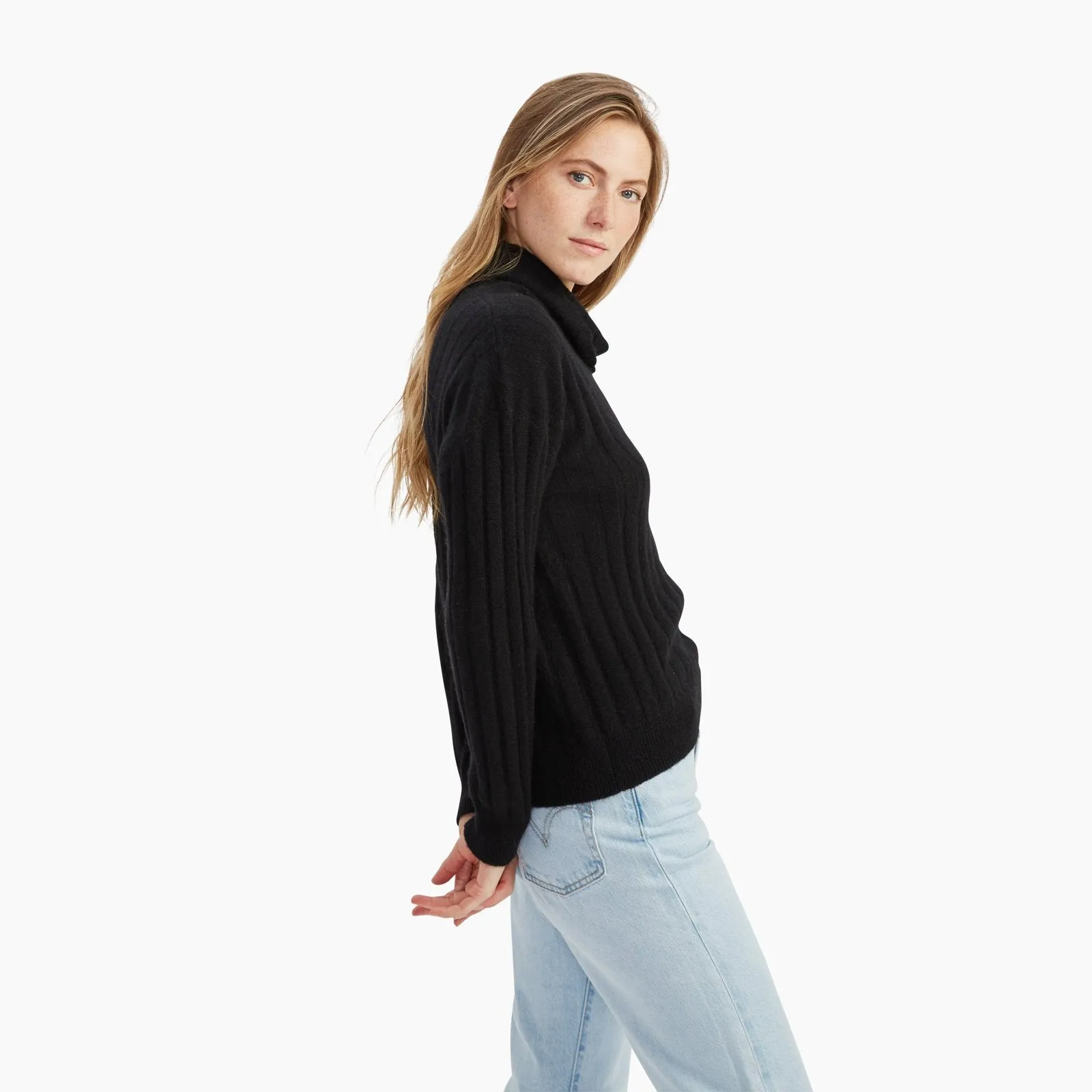 Cashmere Relaxed Ribbed Turtleneck