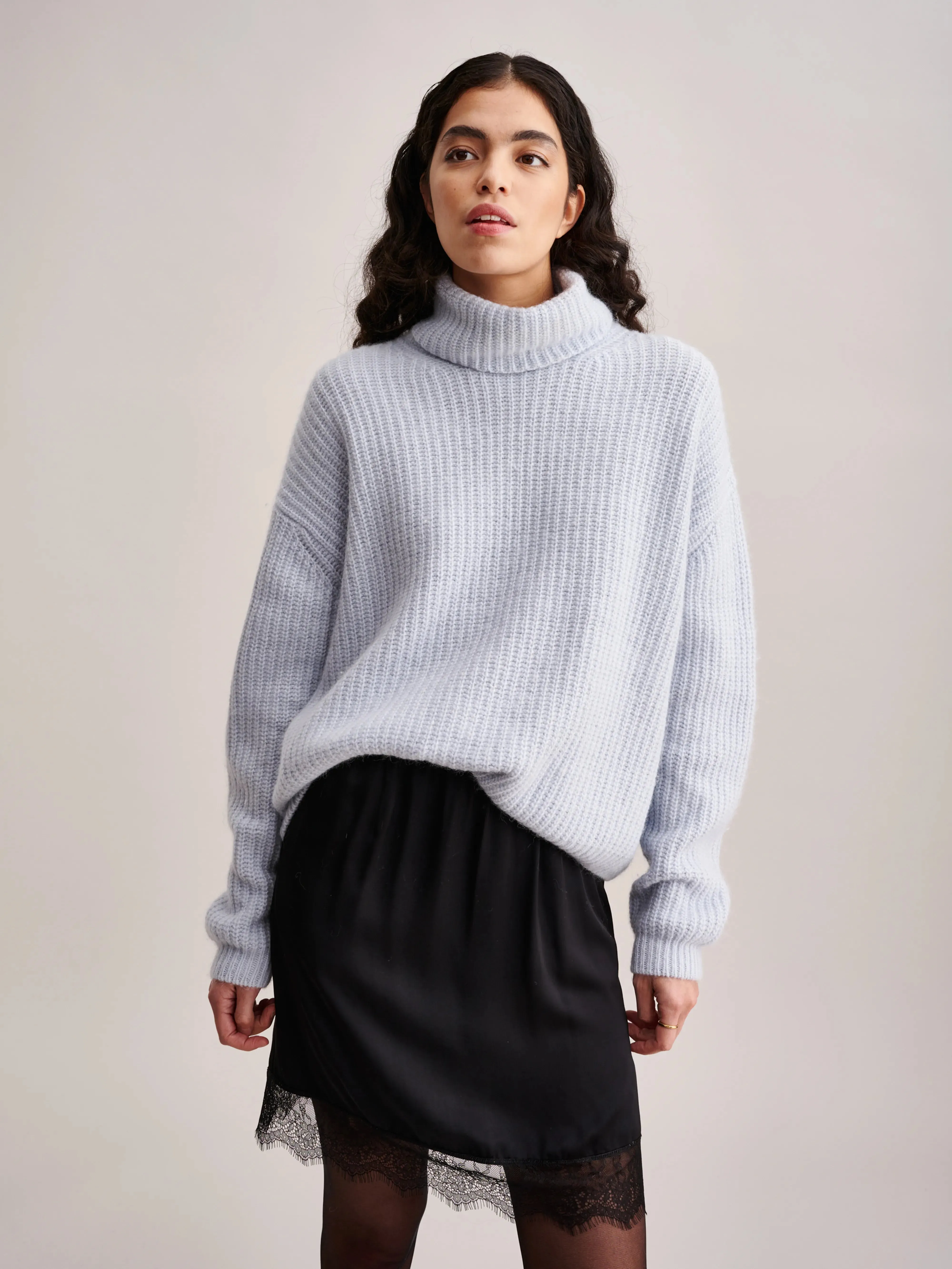 Garano Sweater (232 / W / BLUE FOG)