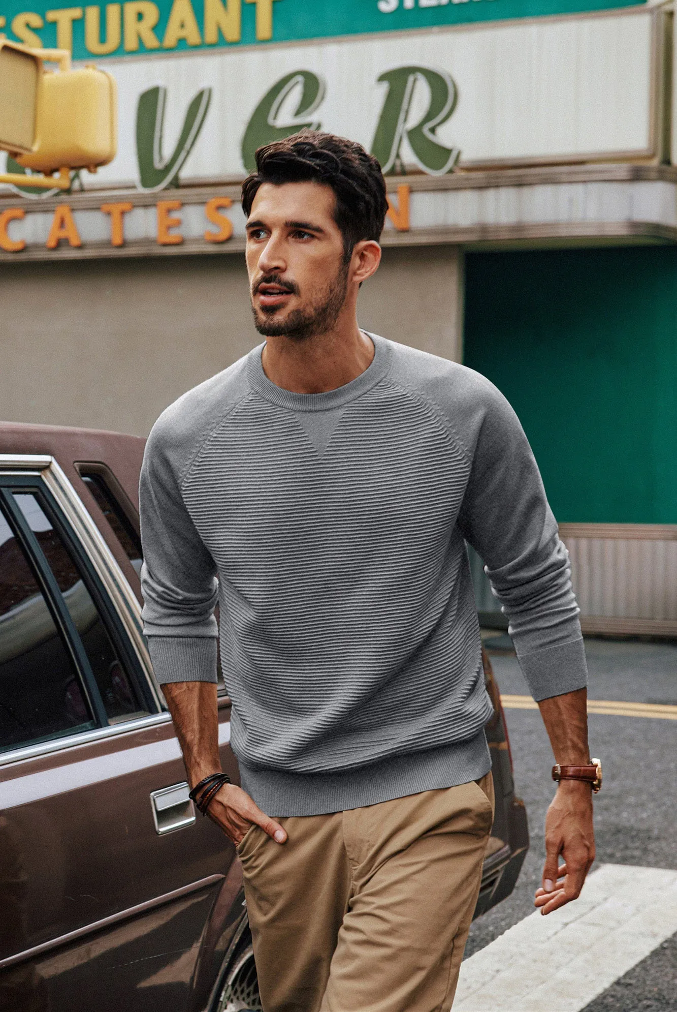 Men Textured Sweater Long Raglan Sleeve Crew Neck Ribbed Cuff Knitwear