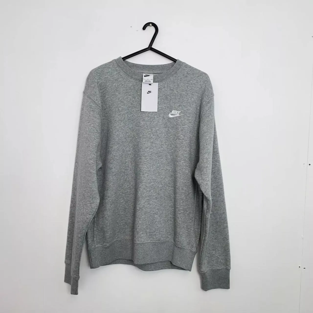 Nike Basic Pullover Sweatshirt Crewneck Size S Heather Grey Crewneck Logo NEW