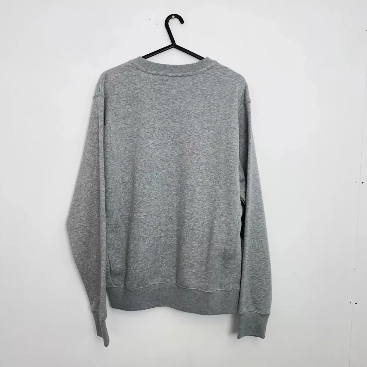 Nike Basic Pullover Sweatshirt Crewneck Size S Heather Grey Crewneck Logo NEW