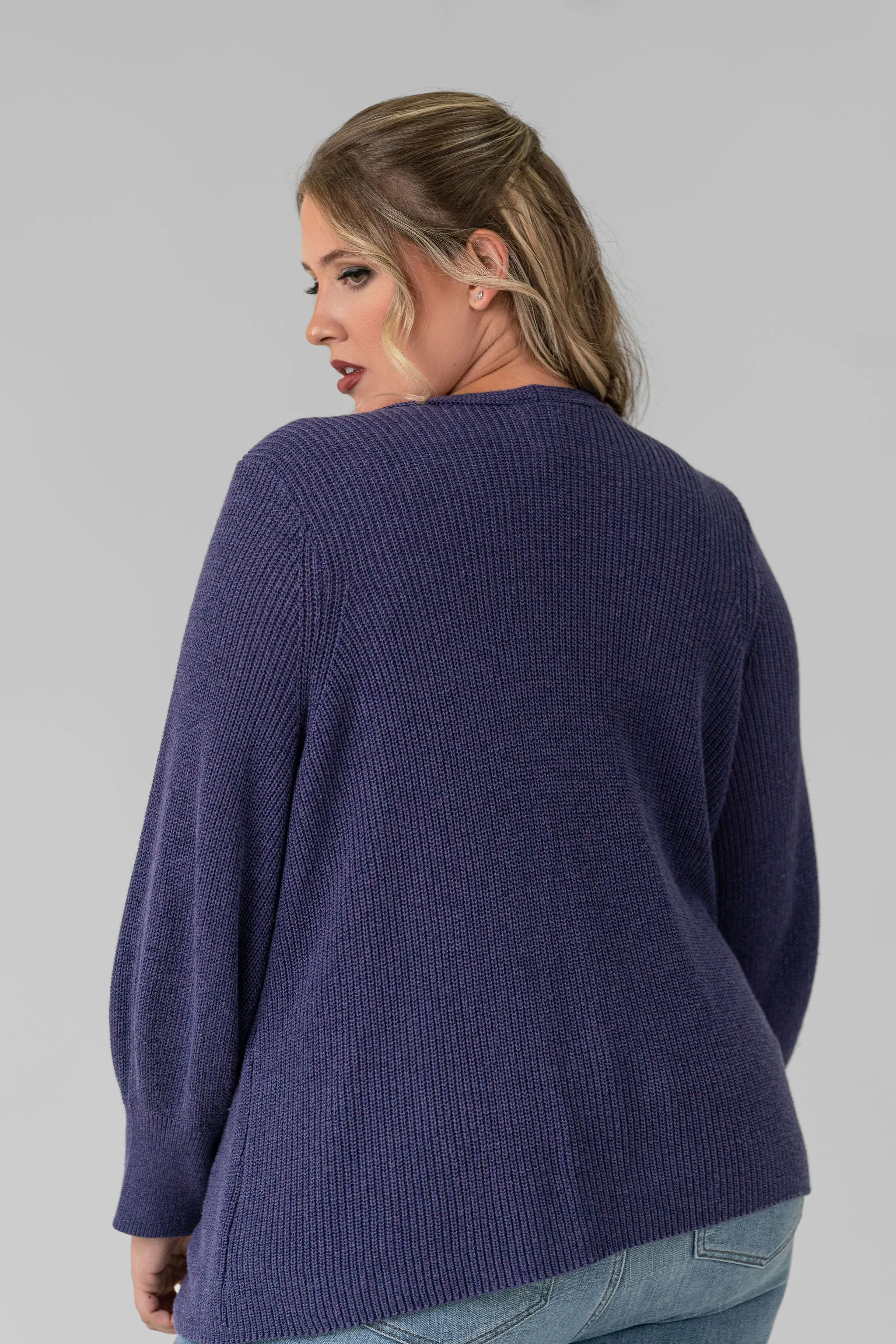 SHAKER KNIT V-NECK SWEATER