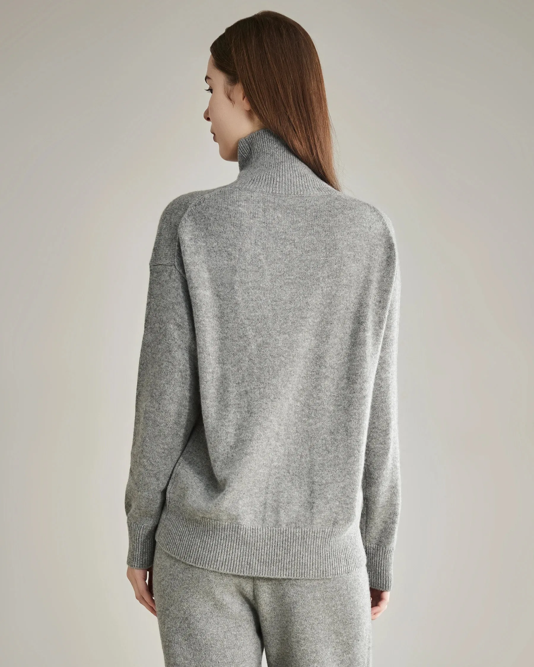 Women's Loose Turtleneck Cashmere Sweater